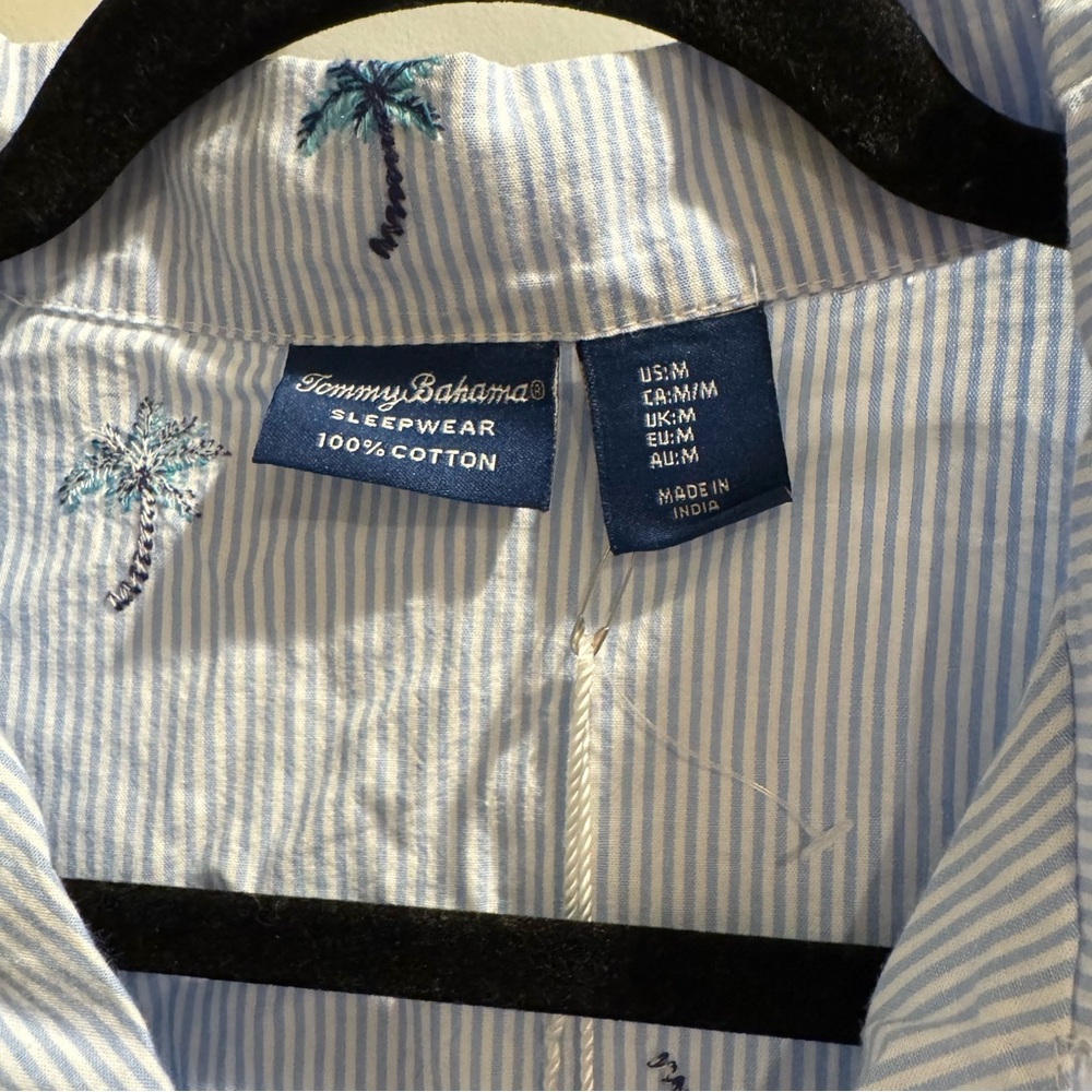 100% Cotton Tommy Bahama Light Blue Striped Palm-Print Pajama Top - Picture 3 of 6